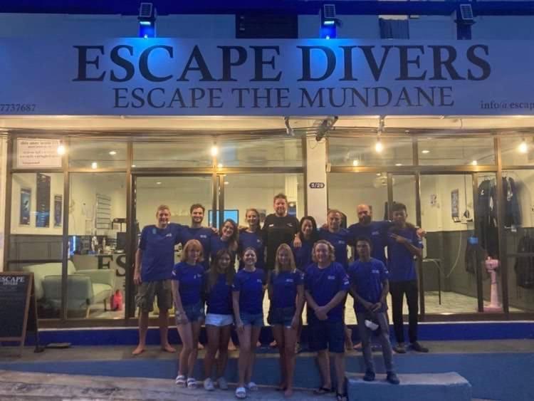 Escape Divers Hostel Koh Tao Exterior photo