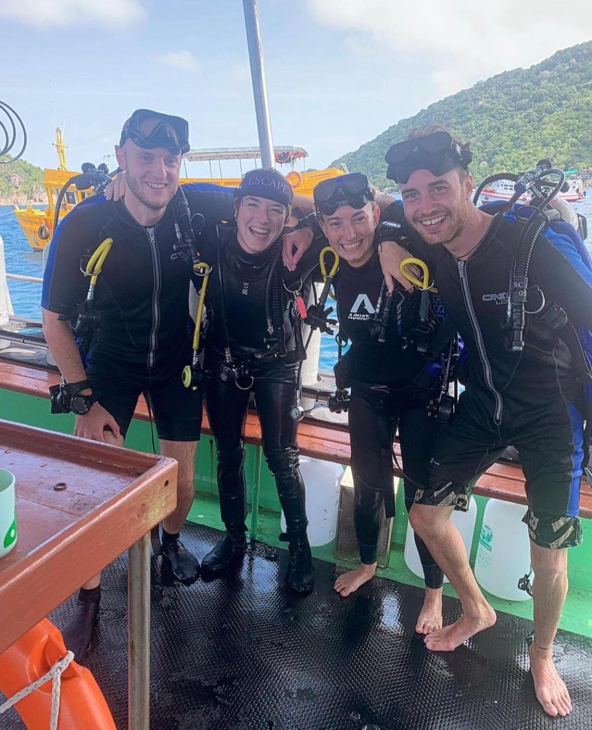 Escape Divers Hostel Koh Tao Exterior photo
