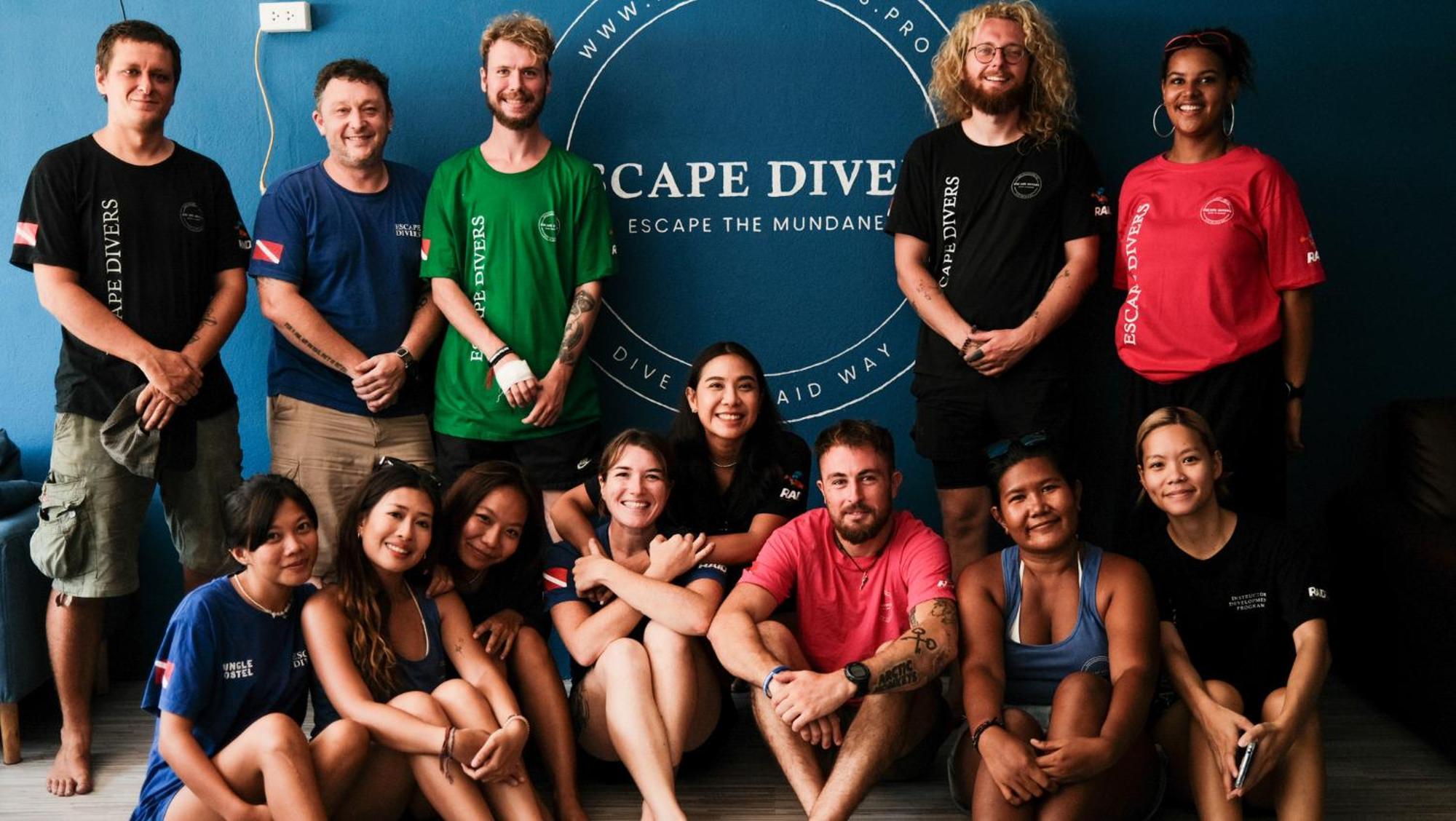 Escape Divers Hostel Koh Tao Exterior photo
